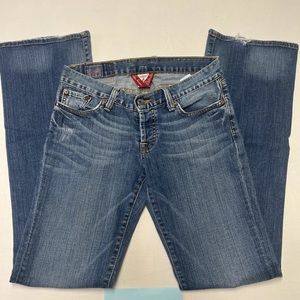Lucky Brand Woman’s Jeans LiL Maggie jean. Size 2/26 
Blue Jeans. Sexy Style.